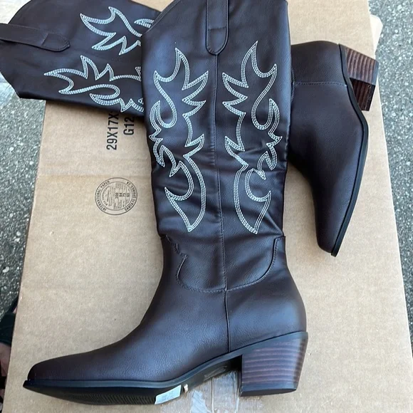 BILLINI URSON BOOTS CHOCOLATE / WHITE - Picture 5 of 7